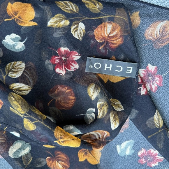 ECHO Autumn Fall Leaves Flowers Black Sheer Square Silk Scarf 21x21" - Picture 4 of 5